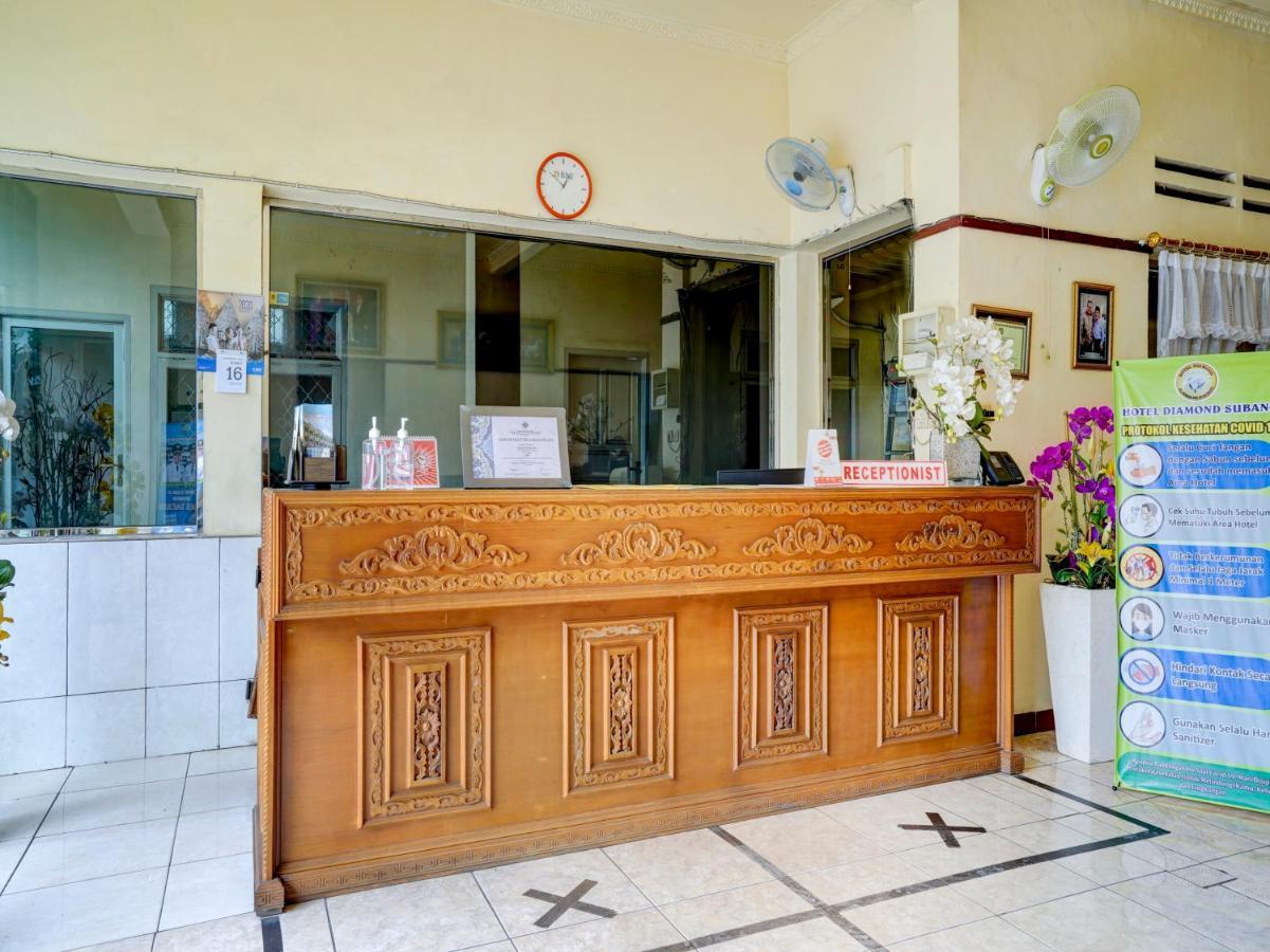 Super Oyo 90118 Hotel Diamond Syariah Subang Exteriér fotografie