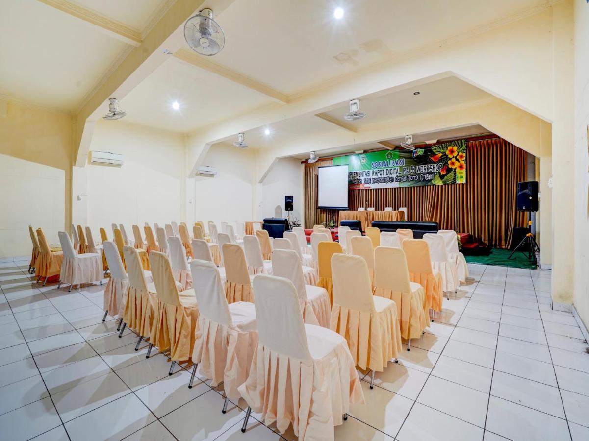 Super Oyo 90118 Hotel Diamond Syariah Subang Exteriér fotografie