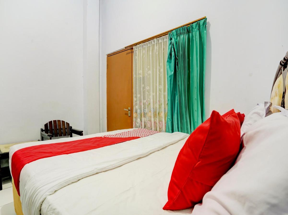 Super Oyo 90118 Hotel Diamond Syariah Subang Exteriér fotografie