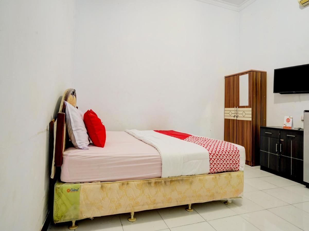 Super Oyo 90118 Hotel Diamond Syariah Subang Exteriér fotografie