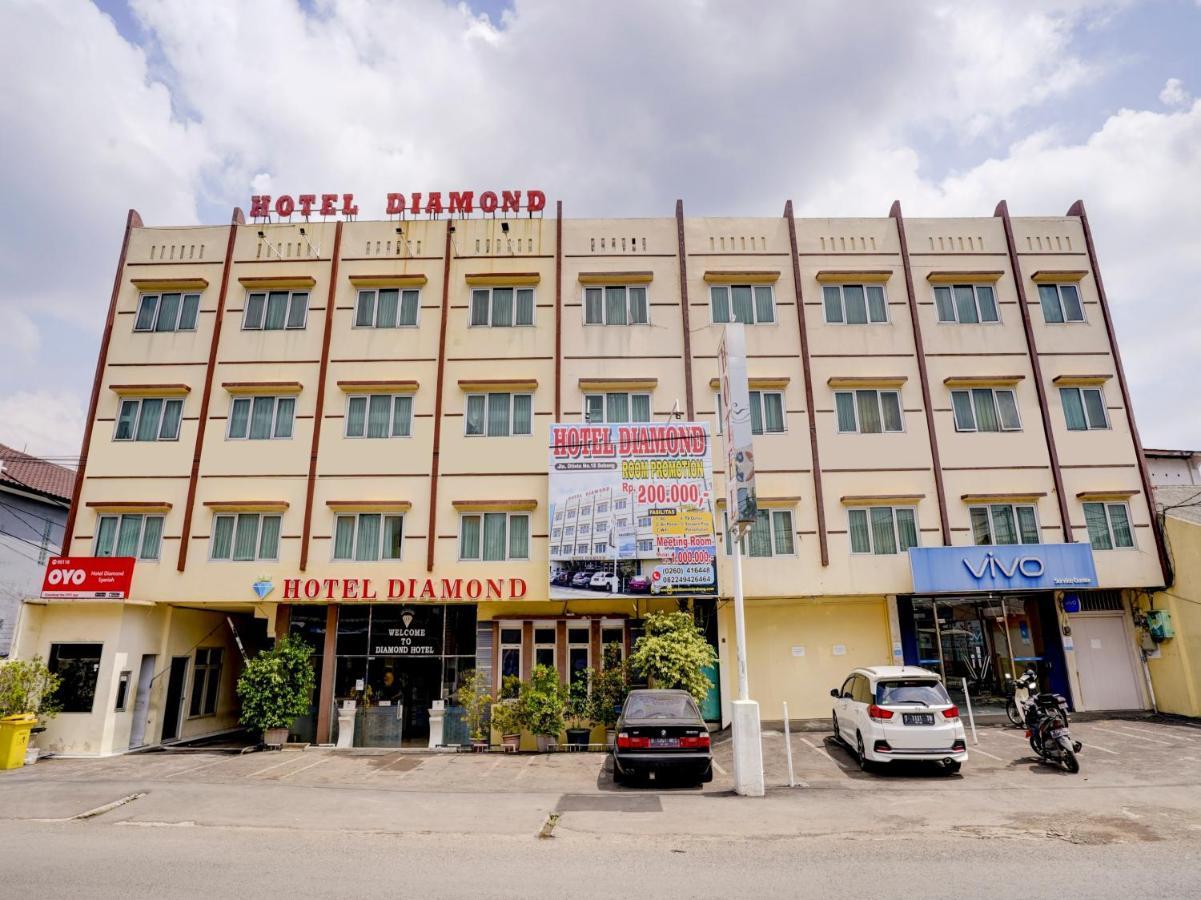 Super Oyo 90118 Hotel Diamond Syariah Subang Exteriér fotografie